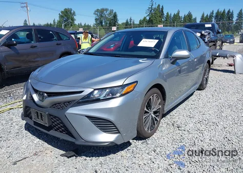 2020 Toyota Camry Se z USA, uszkodzony, nr VIN 4T1G11AK9LU863521